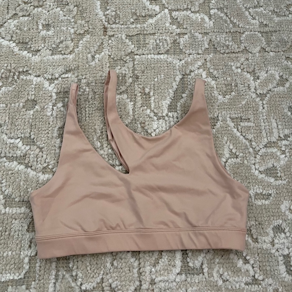 ALO YOGA peak bra